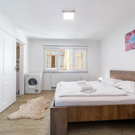 Ferhadija 2-bedroom Design - Main Street *