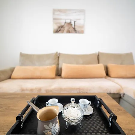 Ferhadija 2-bedroom Design - Main Street Appartement Sarajevo